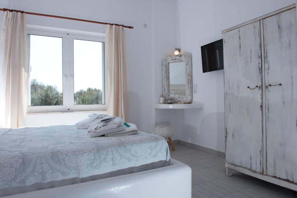 Nemesis Paleochora Apartment Ханя Екстериор снимка